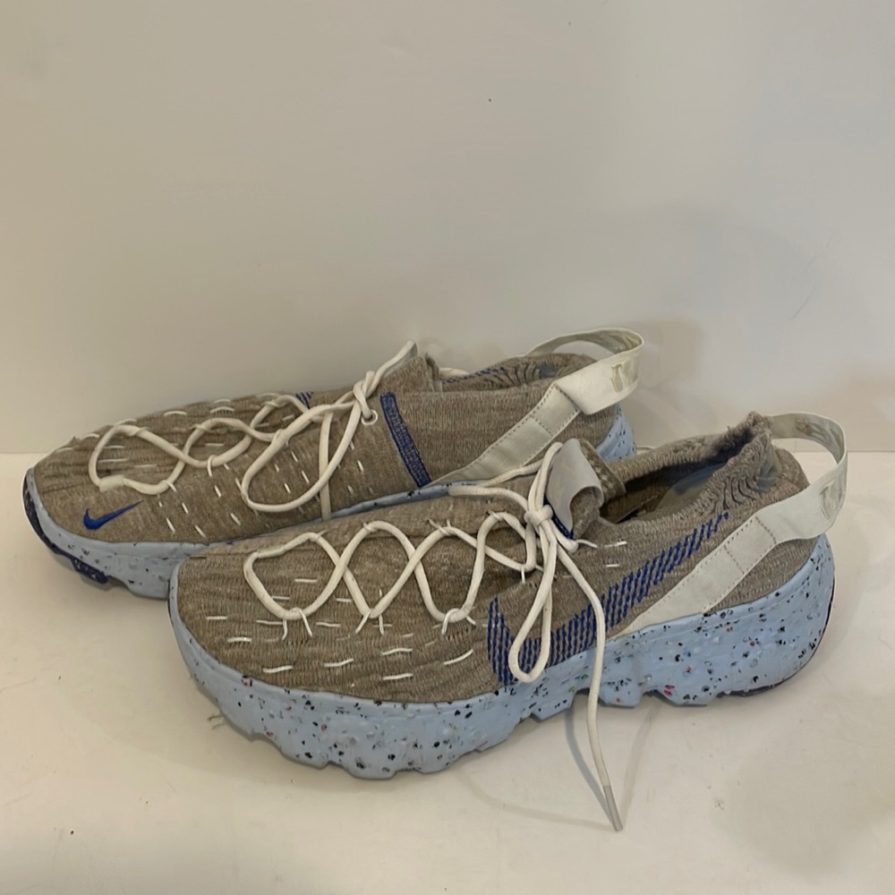 Men’s Nike Space Hippie 04 size 9